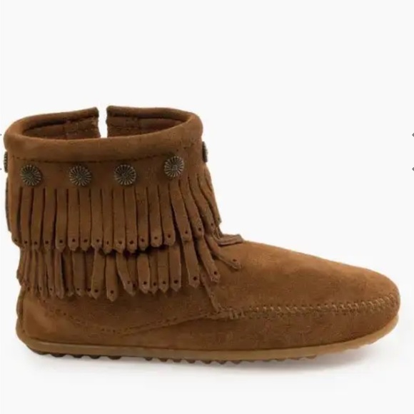 MINNETONKA DOUBLE FRINGE SIDE ZIP BOOTIE - Picture 2 of 10